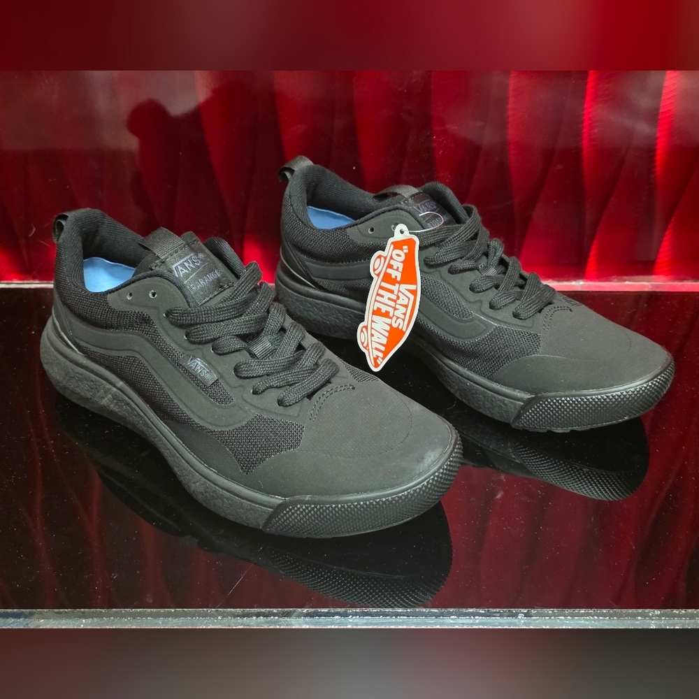 Vans Ultrarange Exo Triple Black Size 5.5 Men 7 Women New With Box